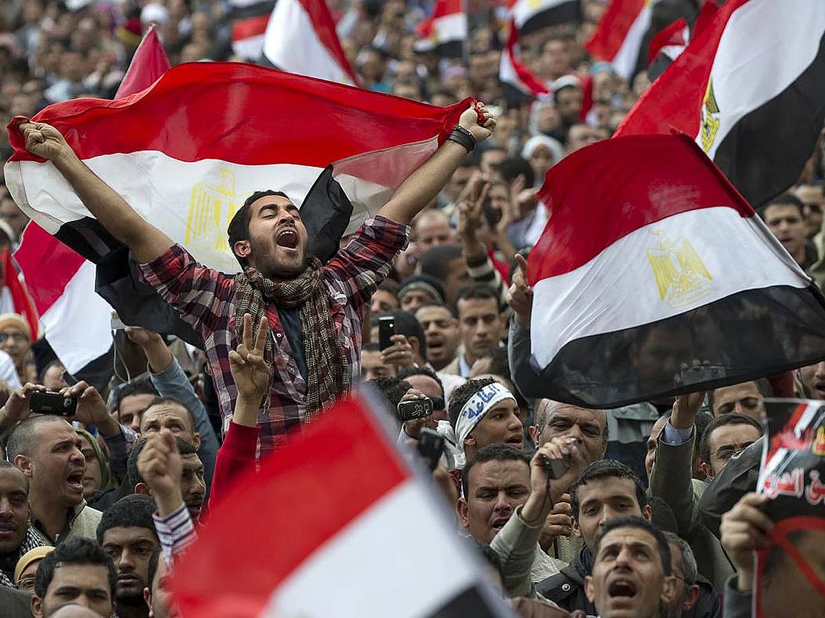 হোসনি মোবারকের বিরুদ্ধে আরব বসন্তের কথা কি ৩ কোটি মিসরীয় জানেন