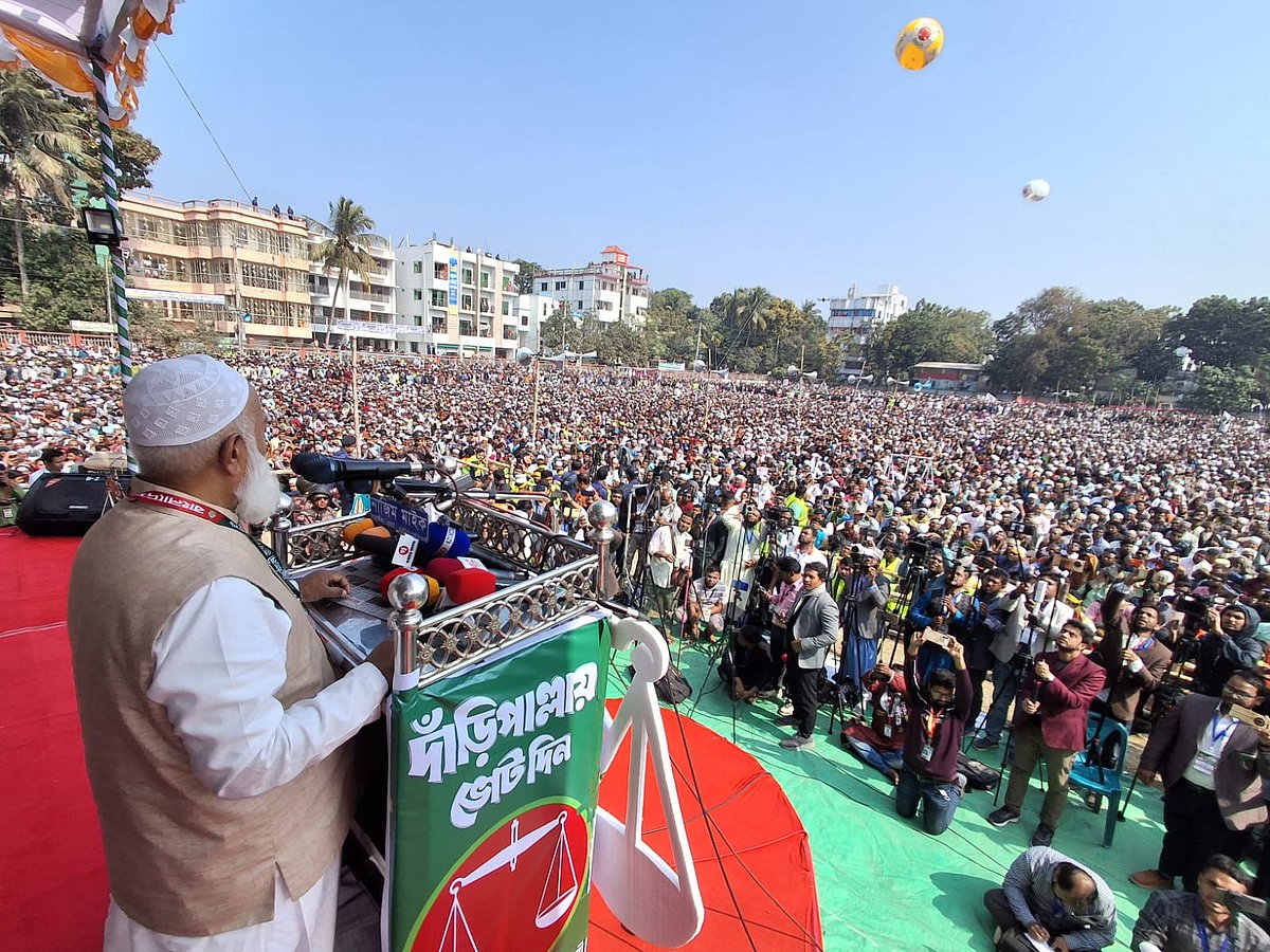 পরিবর্তনের স্রোত দেখে তাদের মাথা গরম হয়ে গেছে: জামায়াতের আমির