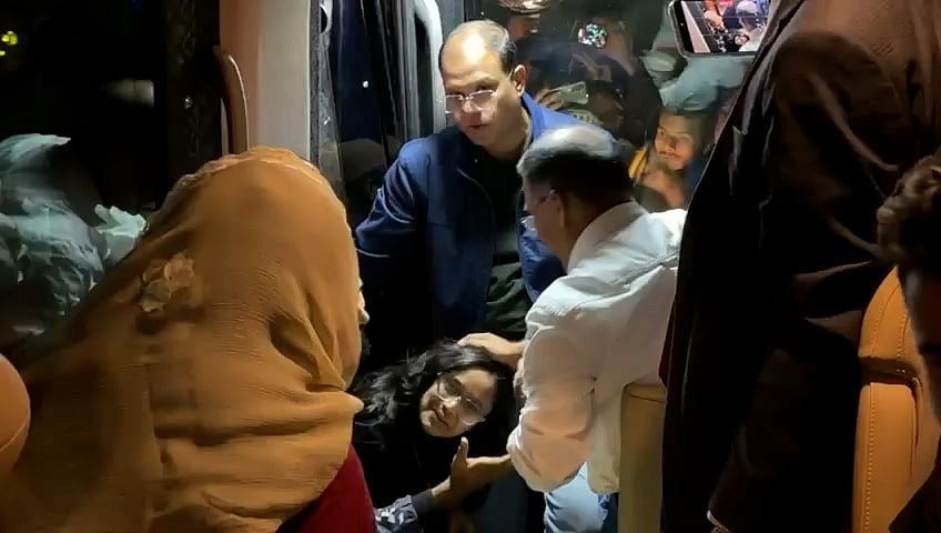 ‘আমি রাজনীতি ছাড়া থাকব না, আমার জন্য দোয়া করবেন’—তারেক রহমানকে কিশোরী