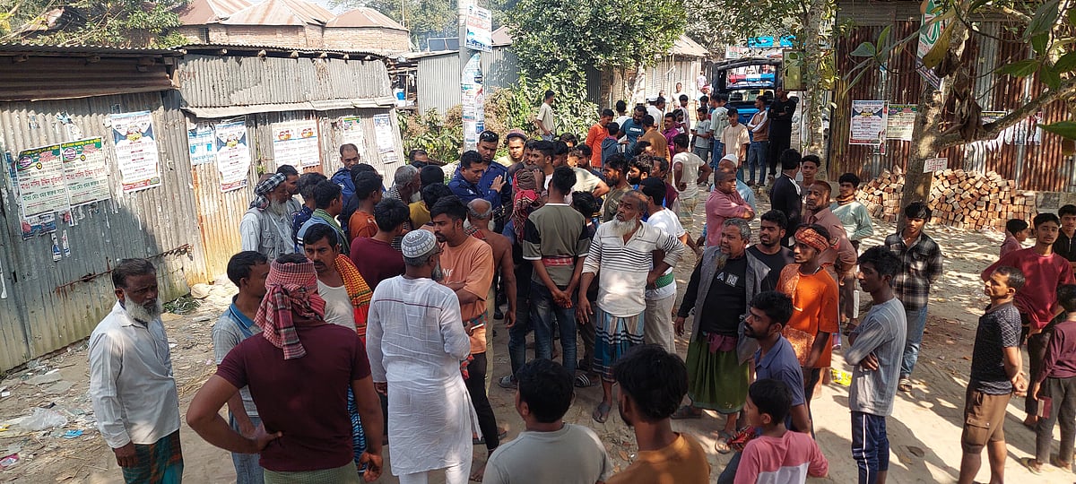 বক্তব্য দীর্ঘায়িত করায় কটাক্ষ, ভাঙ্গায় বিএনপির দুই পক্ষের সংঘর্ষে আহত ৮