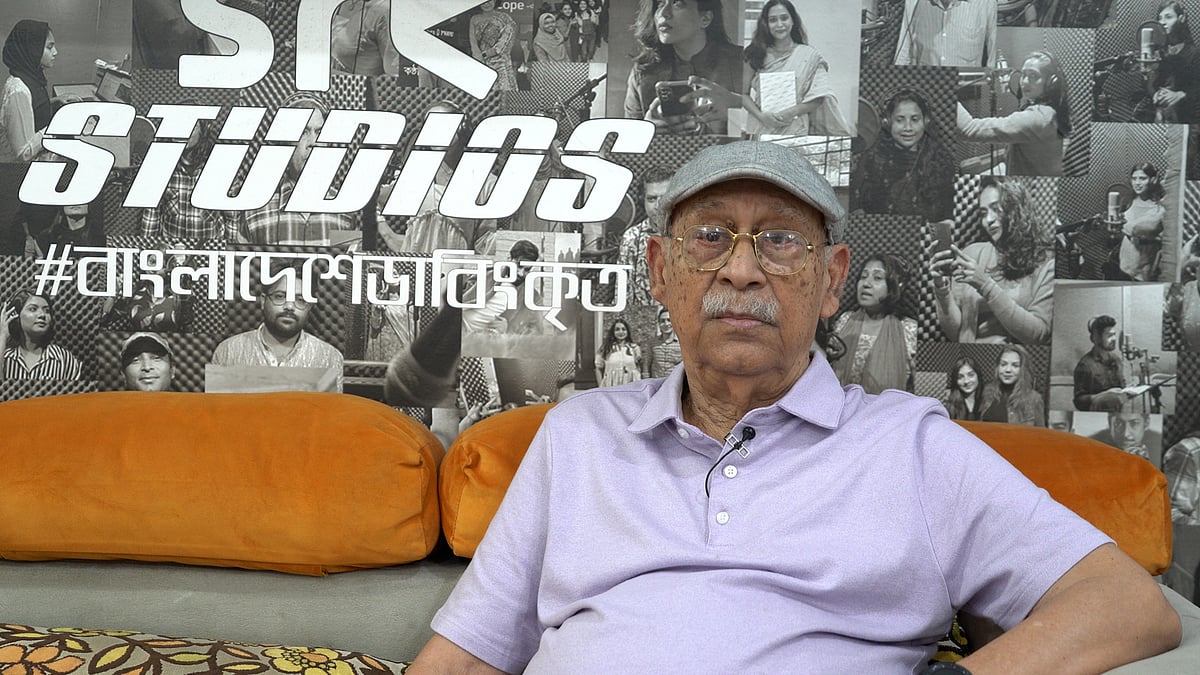 কেন বিদেশি সিরিয়ালে ডাবিং করছেন আবুল হায়াত?