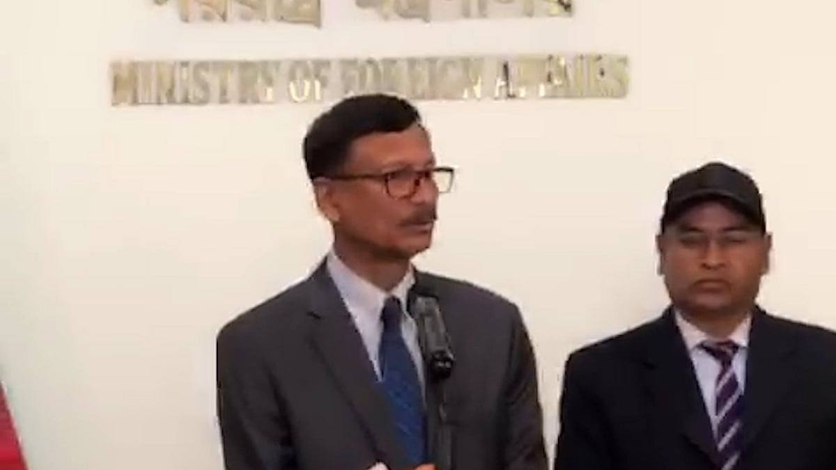 নিরাপত্তা নিয়ে ভারত সন্তুষ্ট কিনা তা নিয়ে আমাদের করার কিছু নেই: পররাষ্ট্র উপদেষ্টা