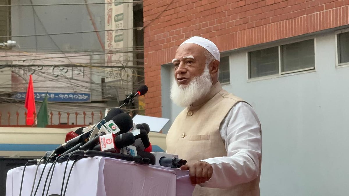 মায়েদের গায়ে হাত দিলে বসে থাকব না: জামায়াতের আমির