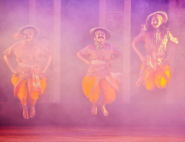 এমন সব ম্যাজিক মোমেন্টের মধ্য দিয়েই নাচের মতো মাধ্যম তখন হয়ে ওঠে এক নীরব থেরাপি