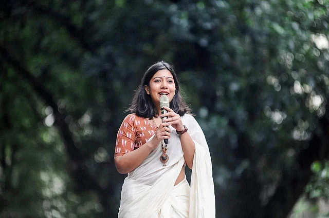 অর্থী শিখেয়েছেন, নাচ মানে নিজেকে ভালোবাসা, নিজের শরীর ও মনকে ভালো রাখা