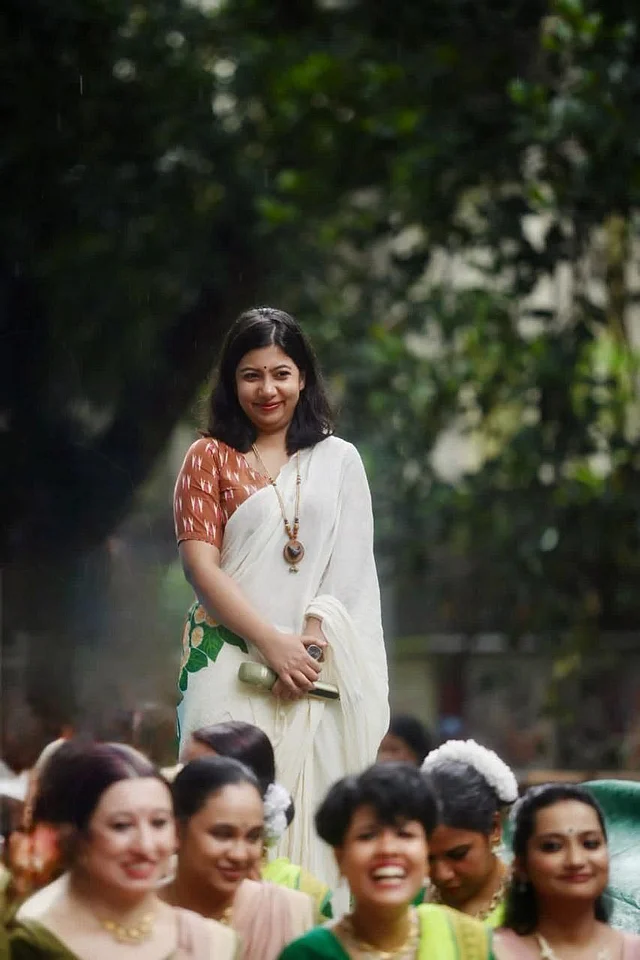 এখানে কেউ কাউকে বিচার করে না, সবাই মিলেমিশে আনন্দে ভেসে যায়