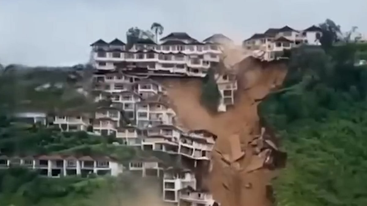 ইতালির নিসেমিতে ভয়াবহ অবস্থা, এক বছরের সতর্কতা