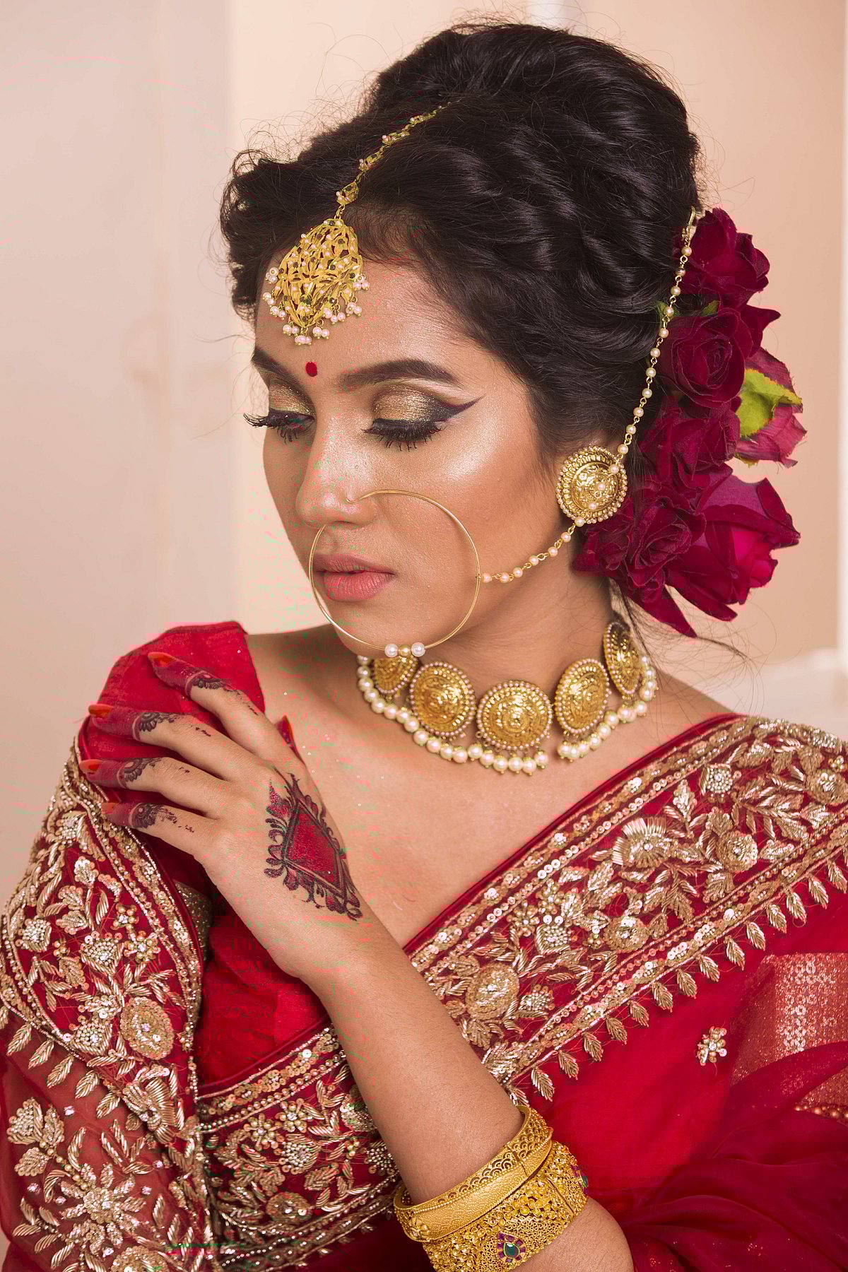 সোনার গয়না ছাড়া কনে সাজ, দেখুন ১০টি ছবি