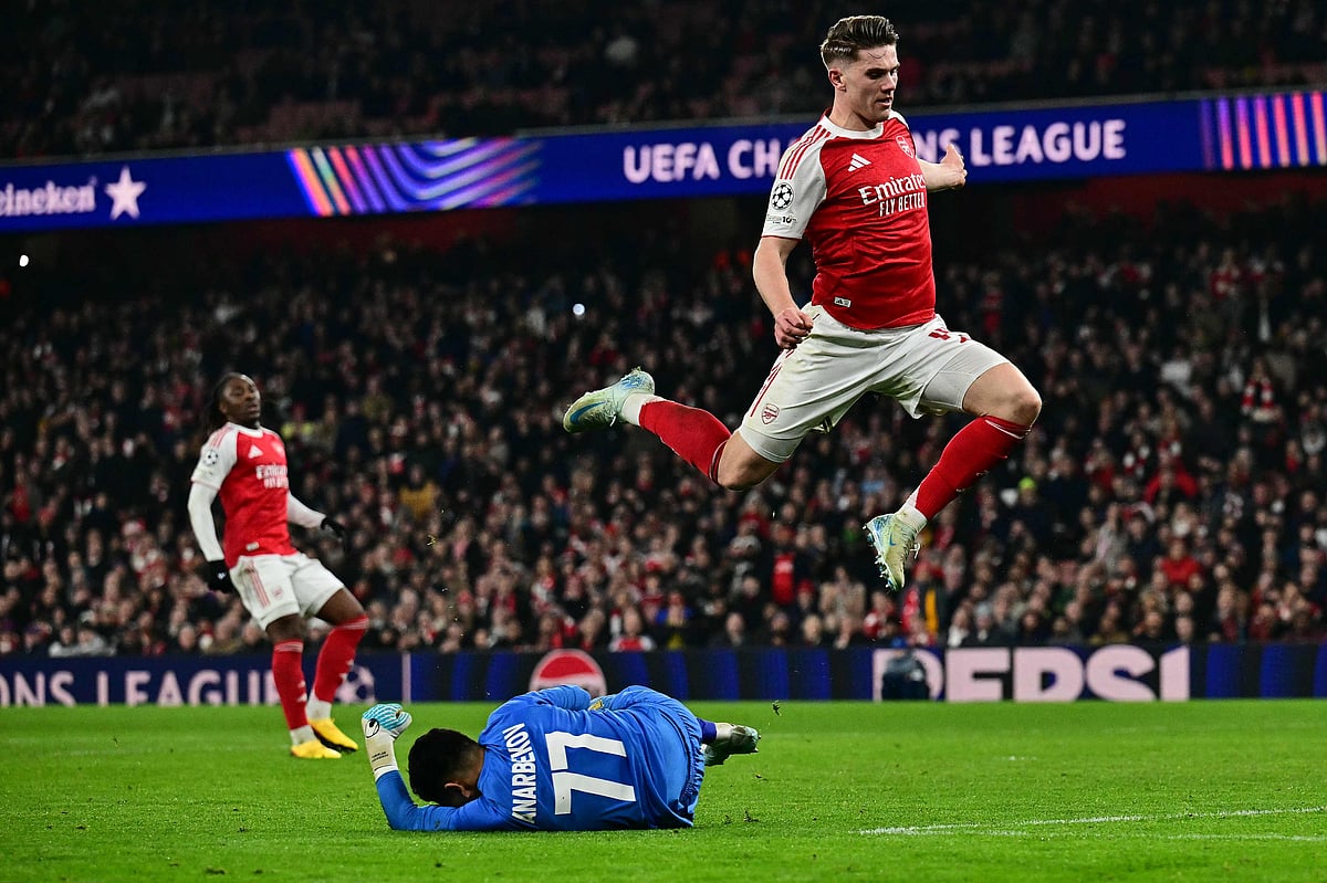 আর্সেনালের সমর্থকেরা কি গায়ে চিমটি কাটছেন