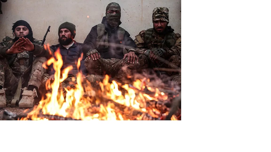 সিরিয়ার সেনাবাহিনীতে মিশে যাচ্ছে কুর্দি-নেতৃত্বাধীন এসডিএফ