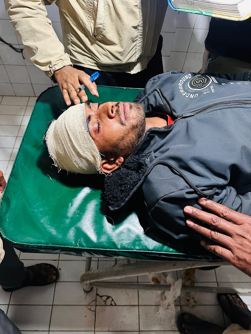 হান্নান মাসউদের পথসভায় যাওয়ার পথে ‘ঢিল’, আহত ২