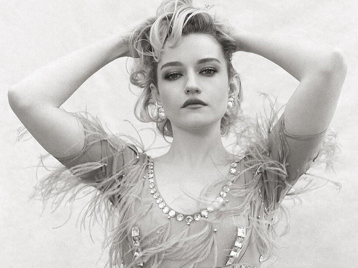 অভিনয়ের শুরুতে লজ্জায় যা বললেন তিনি