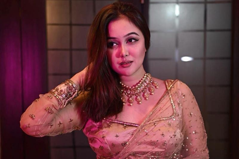 ত্বককে দ্রুত ফ্রেশ ও গ্লোয়িং রাখতে চমকের শর্টকাট স্কিন কেয়ার টিপস | ভ্যাসলিন 'শীতে ত্বকের যত্ন'