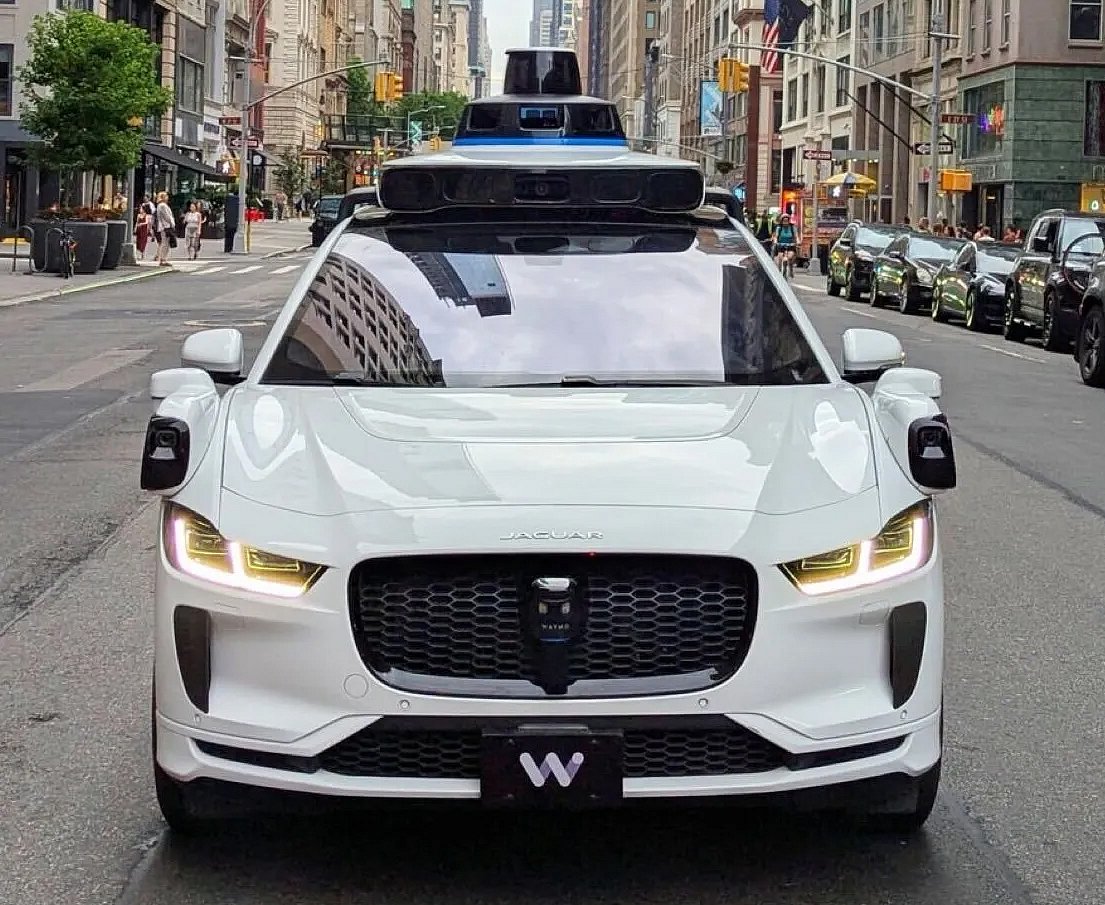 আবার ওয়েমোর রোবোট্যাক্সি নিয়ে তদন্তে কেনো মার্কিন প্রশাসন