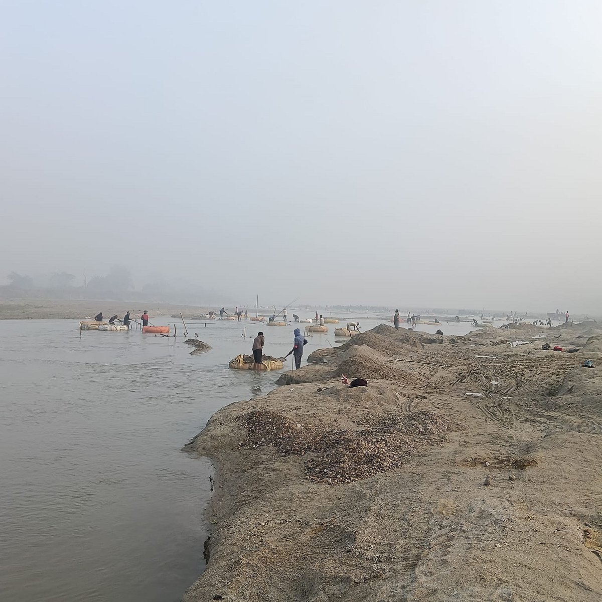 ‘কাকে ভোট দেব, ঠিক হবে আগের রাতে’