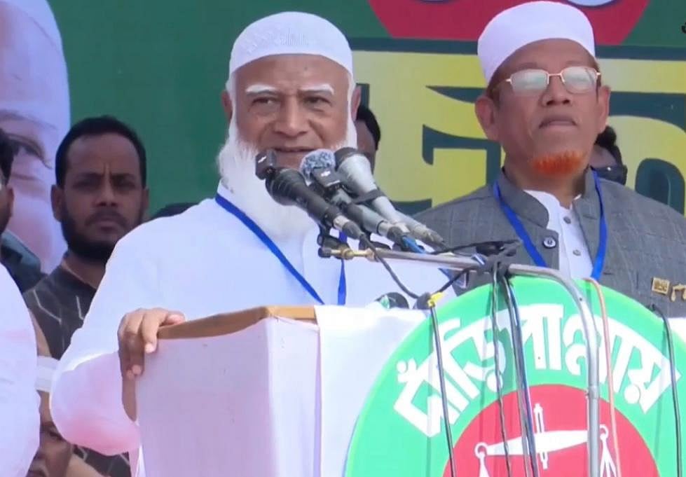 হেলিকপ্টারে মহেশখালীর জনসভায় জামায়াত আমির