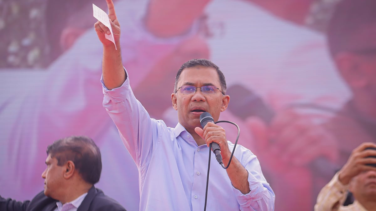 ছবি: সাদ্দাম হোসেন 