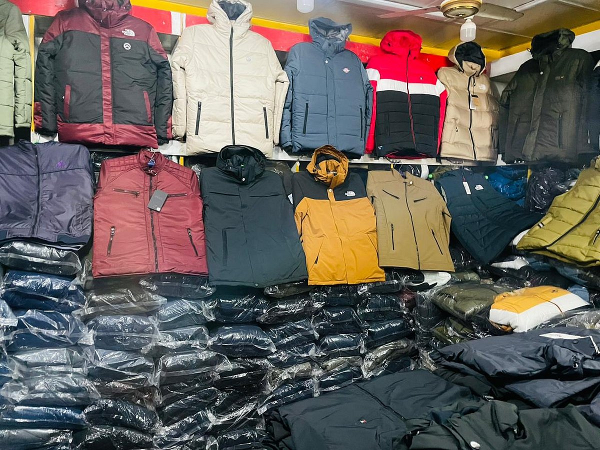 বিদেশগামীদের ভরসা ‘মাইনাসের’ বাজার