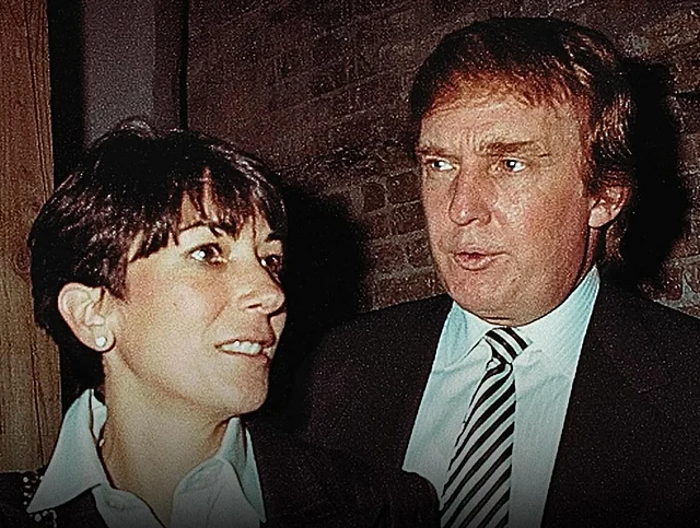 ঘিসলাইন ছিলেন আন্তর্জাতিক অভিজাত মহলের পরিচিত মুখ। এখানে তাঁকে দেখা যাচ্ছে ট্রাম্পের সঙ্গে