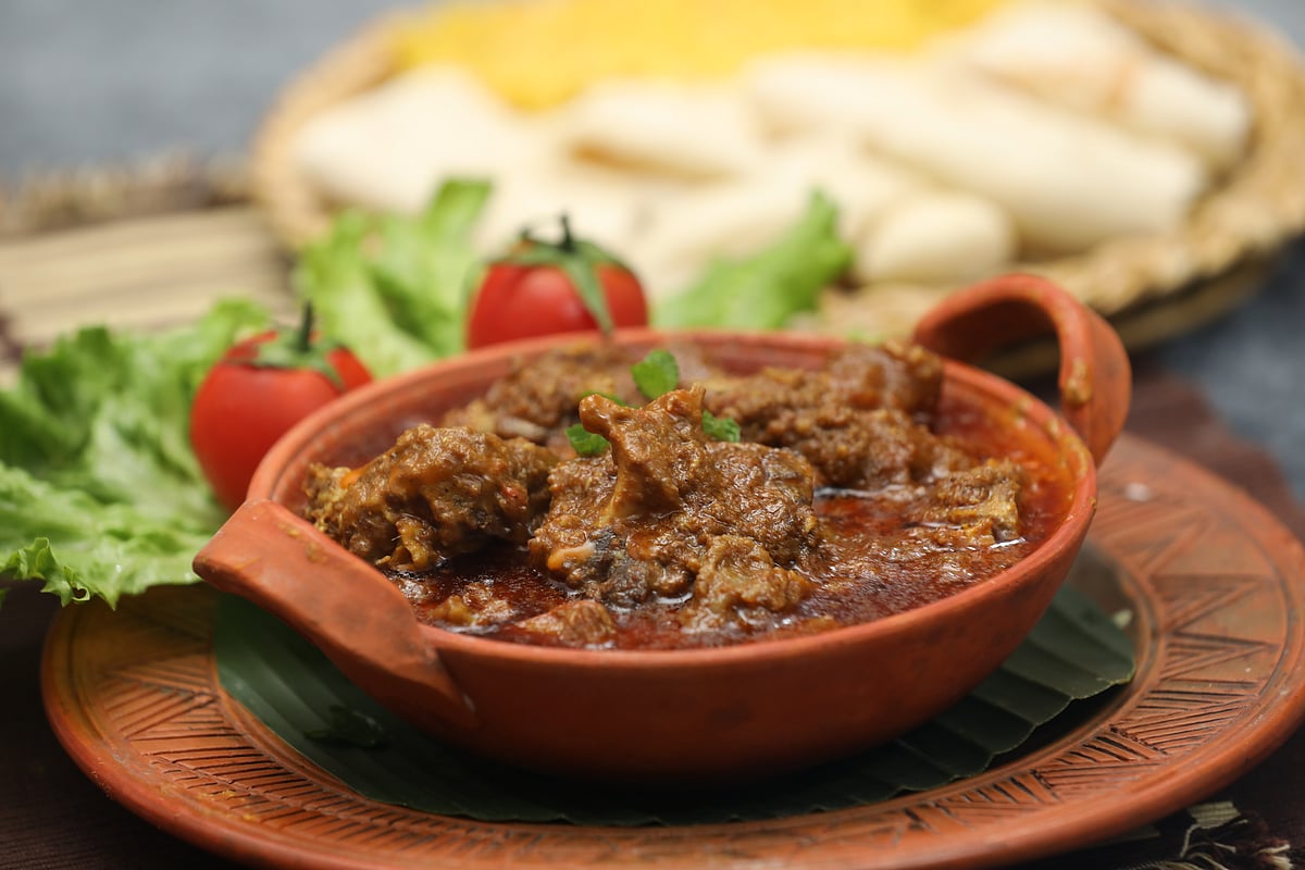 খাসির মাংস কখনো শর্ষের তেলে
রেঁধেছেন? দেখুন রেসিপি