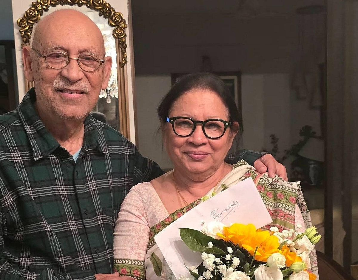 ১০–এ প্রথম দেখা, ২২–এ প্রেম, ২৬–এ বিয়ে—এরপর আবুল হায়াত–শিরিন কাটালেন ৫৬ বছর