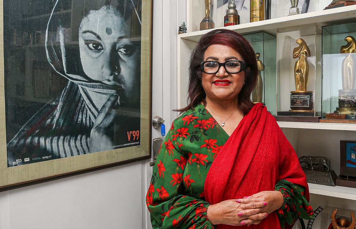 রাজনীতিতে জড়ানোর কারণে জনগণ শিল্পীদের তালির বদলে গালি দিয়েছে: ববিতা