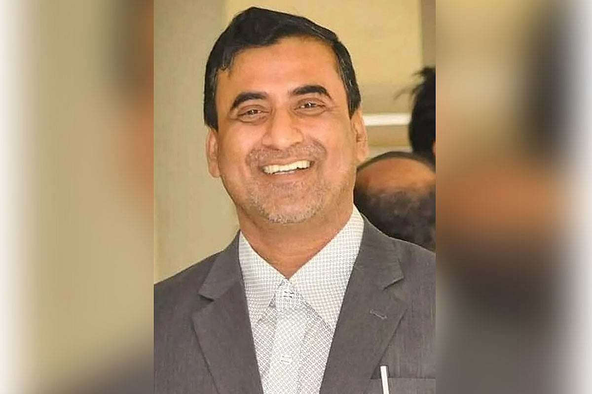 খাগড়াছড়ির সাবেক মেয়র রফিকুল ঢাকা থেকে গ্রেপ্তার