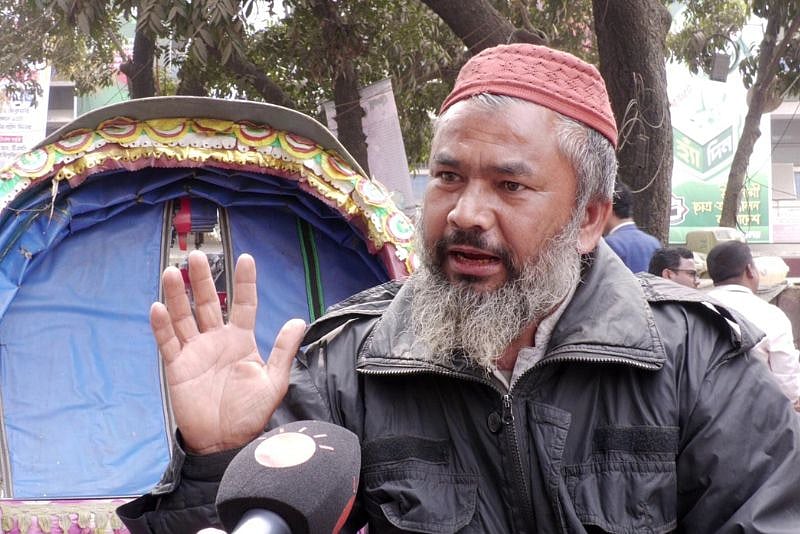 চাঁদাবাজিমুক্ত সরকার চাই, বলছেন রিকশাশ্রমিক