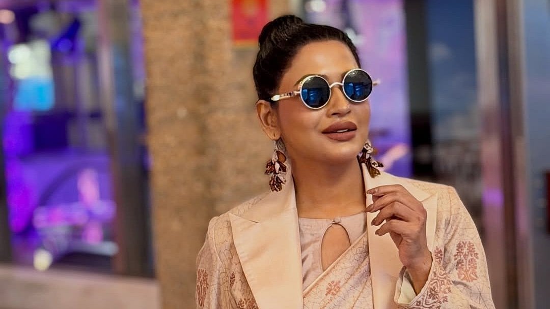 নকশিকাঁথার শাড়িতে বাঁধন, দেখুন ছবিতে