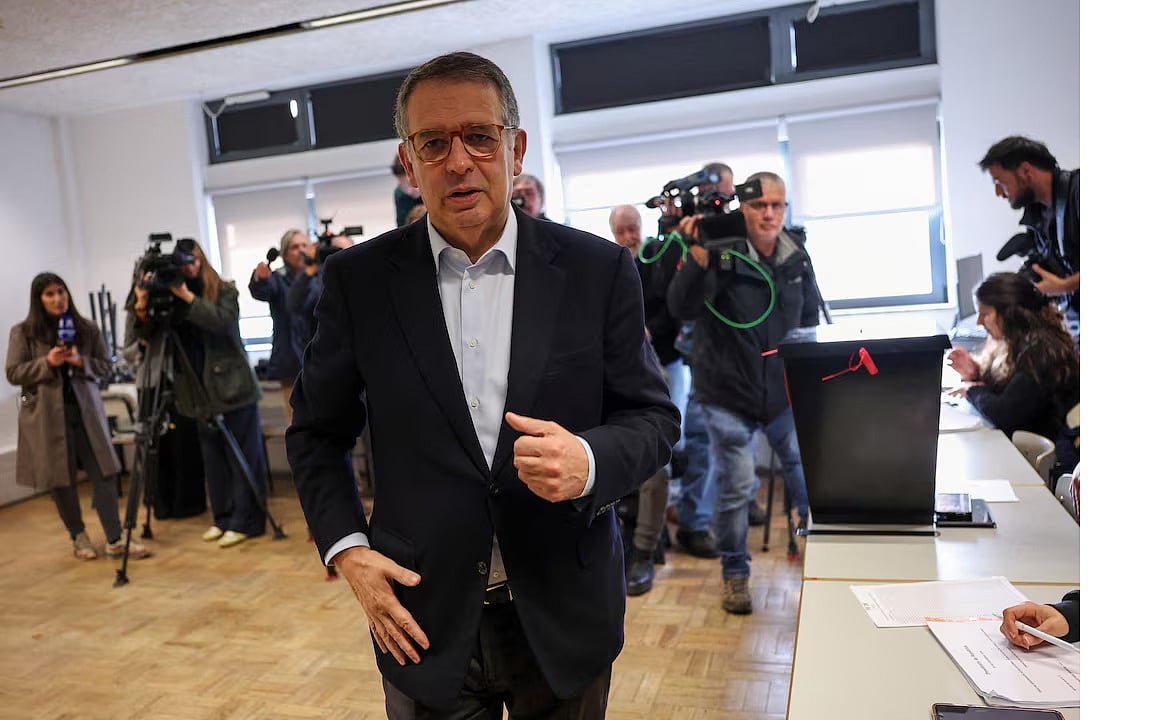 পর্তুগালে প্রেসিডেন্ট নির্বাচনে সমাজতান্ত্রিক নেতা সেগুরোর ভূমিধস বিজয়