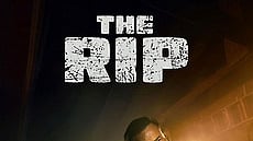 ‘দ্য রিপ’ সিনেমার পোস্টার
