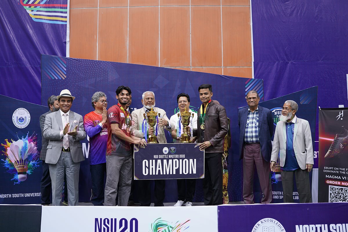 এনএসইউ ইনডোর ব্যাডমিন্টন টুর্নামেন্ট অনুষ্ঠিত