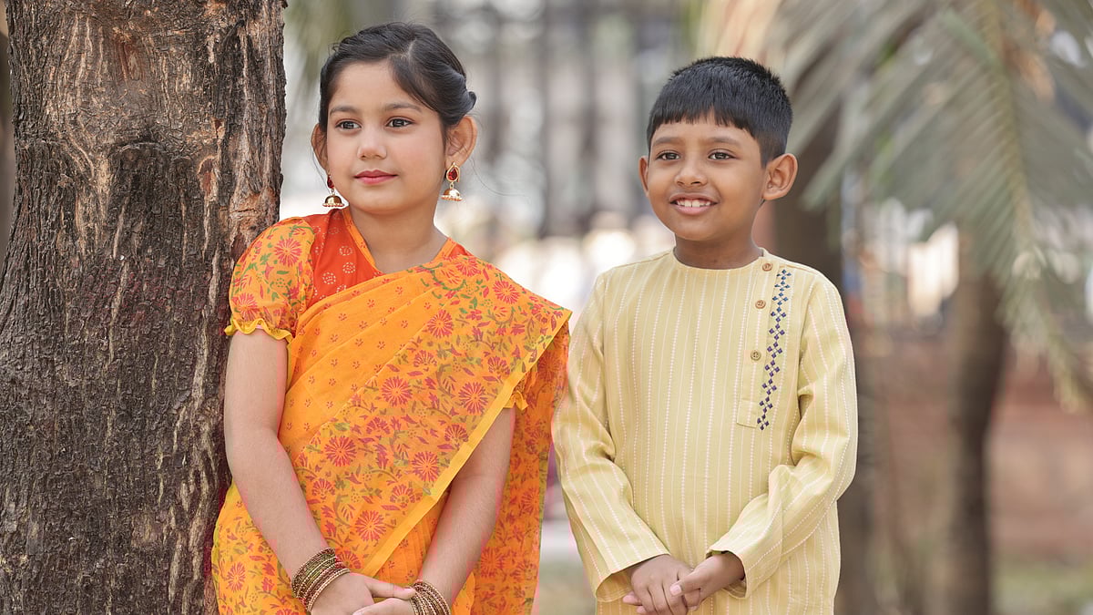 ঋতুর সঙ্গে তাল মিলিয়ে বদলে যায় শিশুদের পোশাকও। 