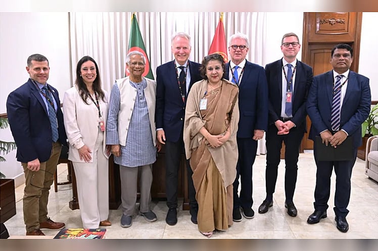 প্রধান উপদেষ্টার সঙ্গে আইআরআইয়ের নির্বাচন পর্যবেক্ষক দলের সৌজন্য সাক্ষাৎ