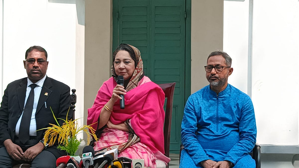 নারী ভোটারদের মুখ দেখে ভোট দেওয়ার ব্যবস্থা করার দাবি নায়াব ইউসুফের