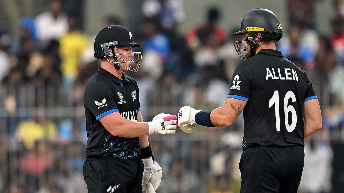 বেধড়ক পিটুনির প্রদর্শনী, রেকর্ড গড়ে আমিরাতকে হারাল নিউজিল্যান্ড