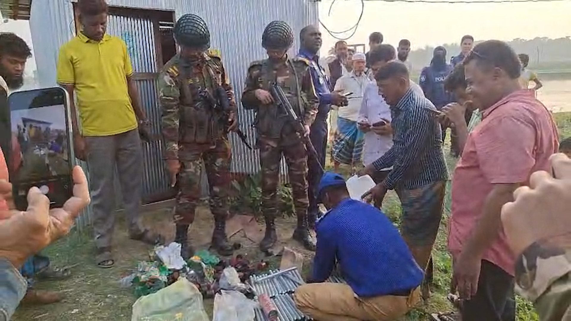 জামায়াত নেতার মৎস্য খামারে মিলল বোমা তৈরির সরঞ্জাম, পাশেই ভোটকেন্দ্র