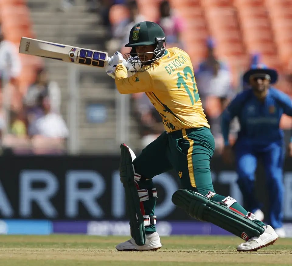 শরফুদ্দৌলার সিদ্ধান্তে আউট রিকেলটন, এক ওভারে রশিদের ২ উইকেট