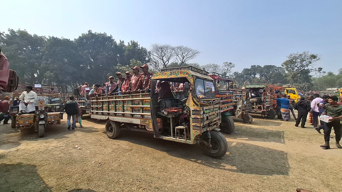 নির্বাচন এলেই অবৈধ যান হয়ে যায় বৈধ