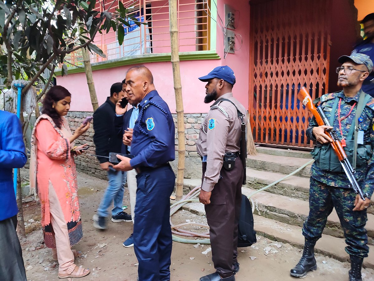 মব সৃষ্টি করে কর্মীদের দুই বেলার খাবারের টাকা জব্দ করা হয়েছে: জামায়াত প্রার্থী