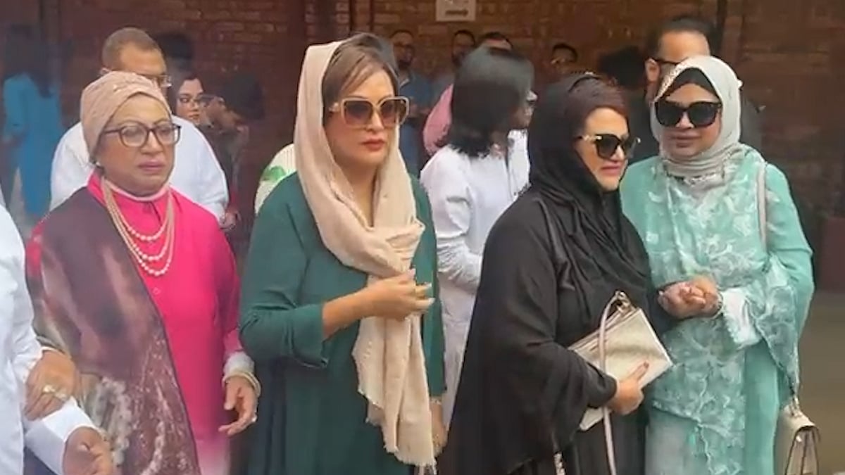 ভোট দিলেন ঢালিউডের তিন বোন সুচন্দা, ববিতা ও চম্পা