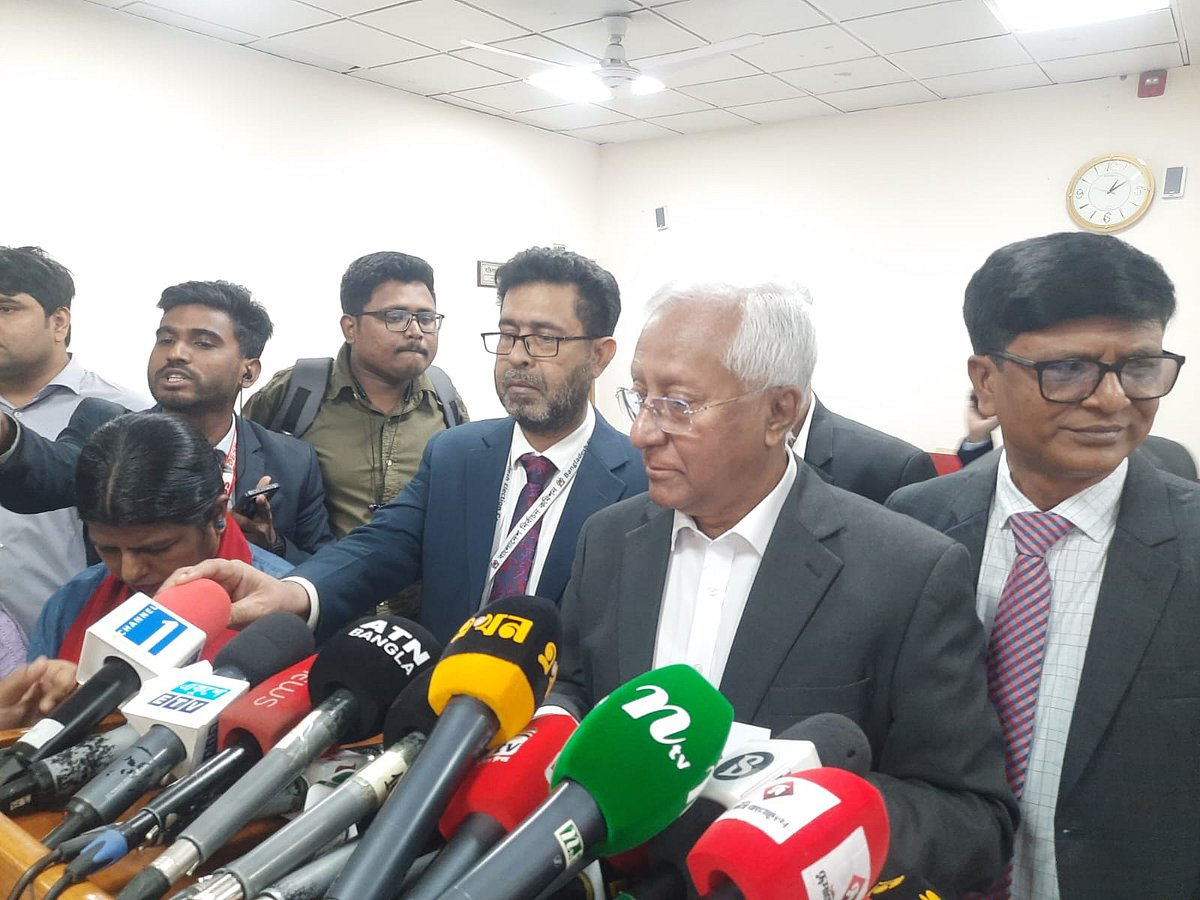 ১২টা পর্যন্ত ৩২ হাজার ৭৮৯ কেন্দ্রে ভোটের হার ৩২.৮৮ শতাংশ : ইসি সচিব