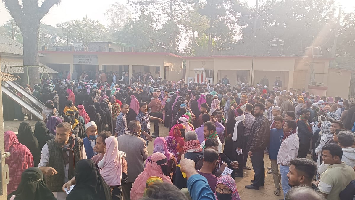 চট্টগ্রামে দুই ঘণ্টায় ভোট পড়েছে ১১ শতাংশ