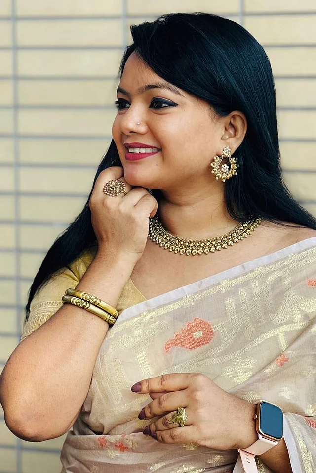 ট্র্যাডিশনাল শাড়ির সাজের সঙ্গে ট্র্যাডিশনাল আমেজের গয়নার আছে আলাদা আবেদন 