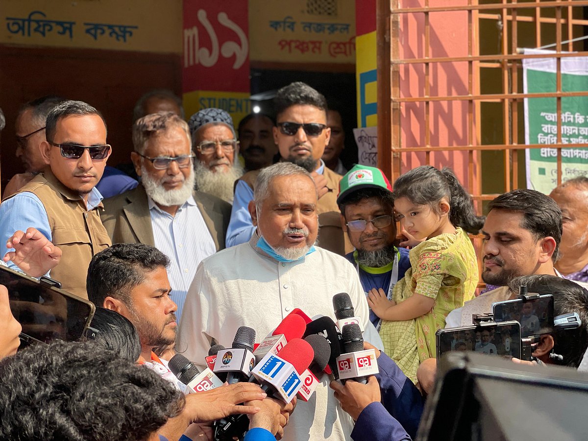 সুষ্ঠু নির্বাচনের যেকোনো রায় জামায়াত মেনে নেবে: ভোট দিয়ে নায়েবে আমির