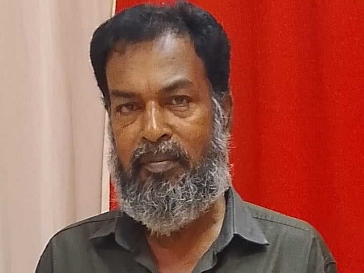 কেন্দ্রে লাইনে দাঁড়িয়েই হঠাৎ অসুস্থ,
হাসপাতালে নিতে নিতে মৃত্যু ভোটারের