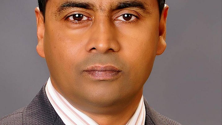 এস এম জাহাঙ্গীর হোসেন