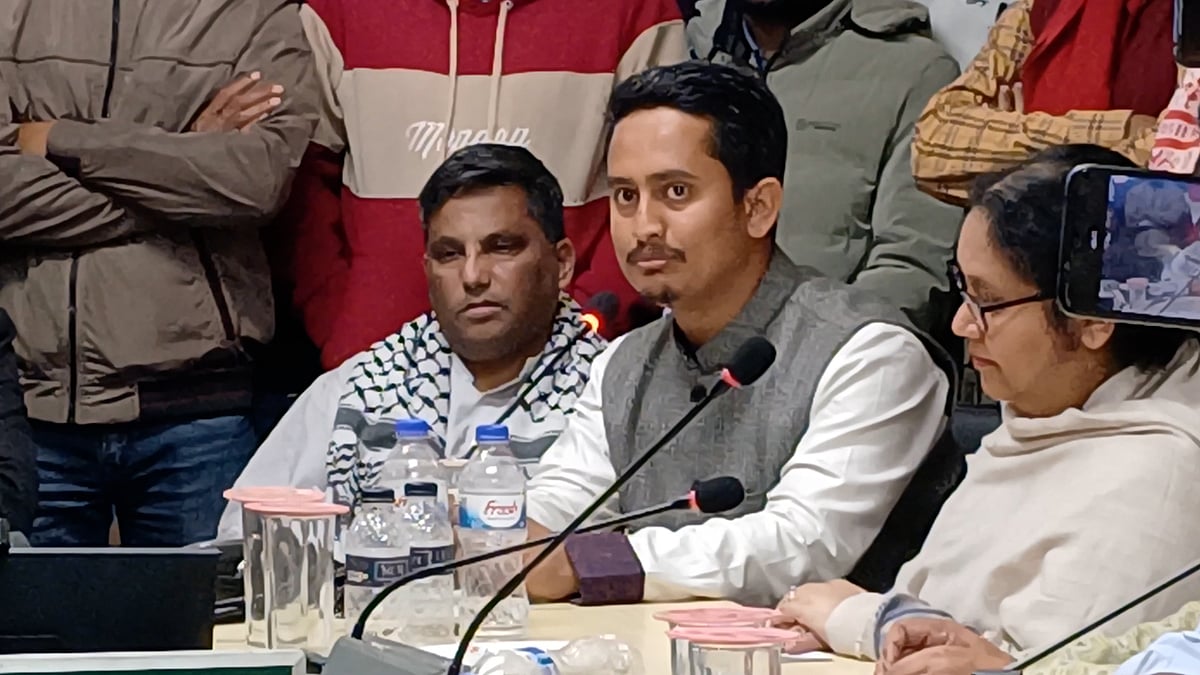 পরাজয় মেনে বিজয়ী প্রার্থীকে অভিনন্দন সারজিস আলমের