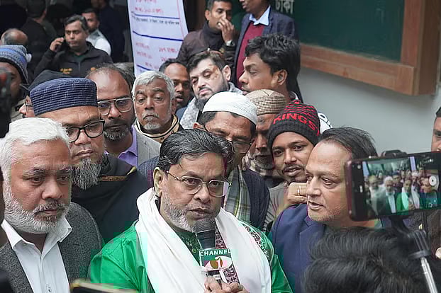 ঢাকা-৭ আসনে জামায়াত প্রার্থীকে হারিয়ে জয়ী বিএনপির হামিদুর রহমান