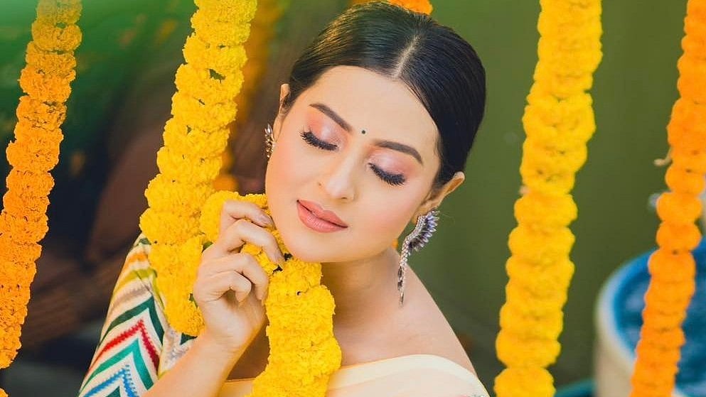 বুবলীর ভালোবাসার শুভেচ্ছা, রইল নতুন ১০টি ছবি